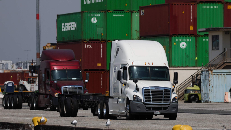 Trump_lanza_nuevos_aranceles_sobre_medicamentos__muebles_y_camiones