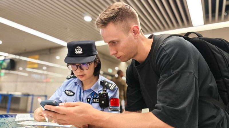 China lanza la visa K para atraer a jóvenes talentos globales