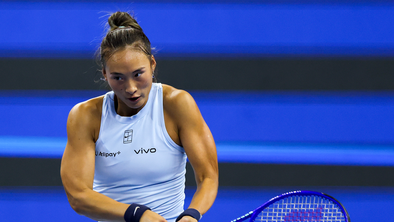 Zheng Qinwen se retira del China Open tras lesión en el codo