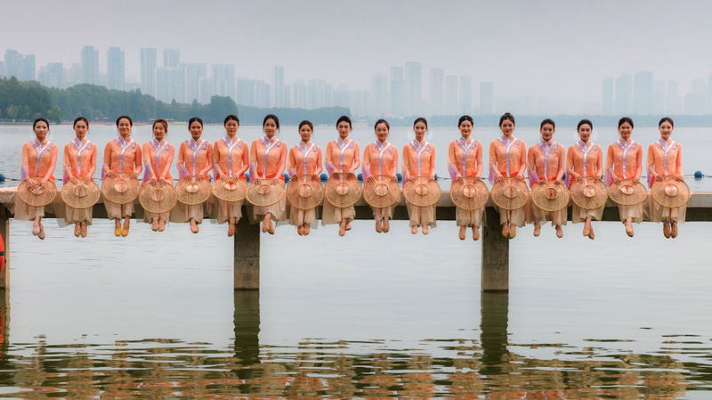 Visiones juveniles brillan en la exhibición fotográfica UN@80