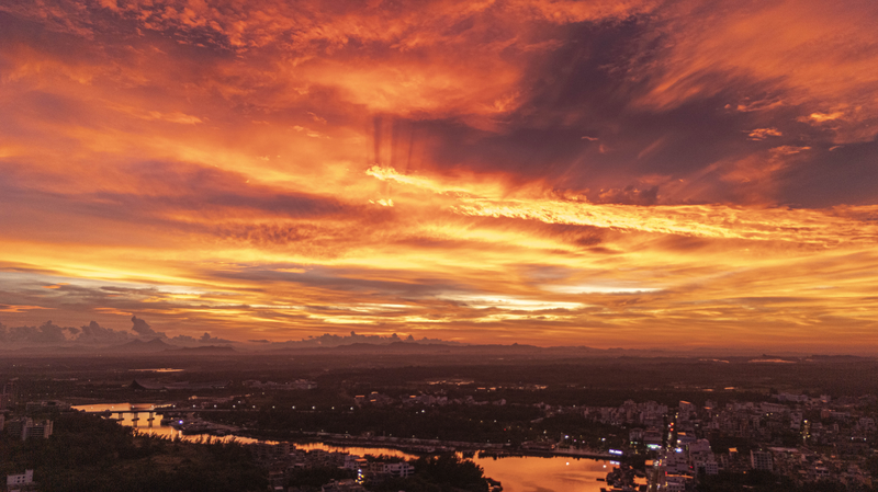 El tifón Matmo amenaza el sur de la China continental