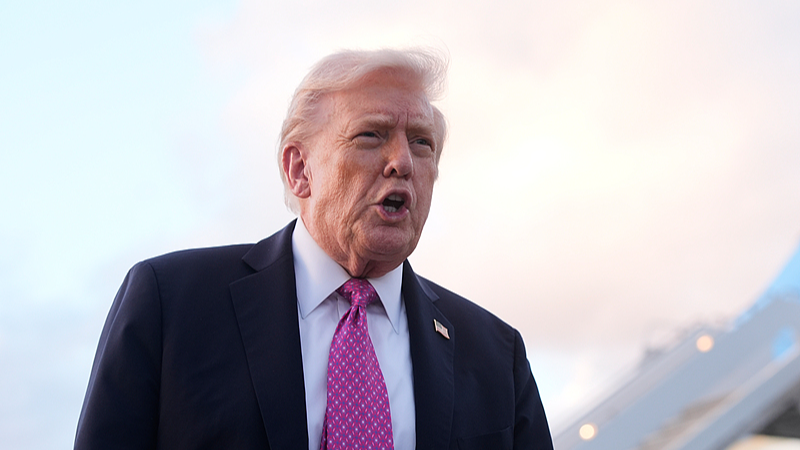 EE. UU. repatrĂa a sobrevivientes tras ataque a submarino de drogas en el Caribe EE. UU. repatrĂa a sobrevivientes tras ataque a submarino de drogas en el Caribe