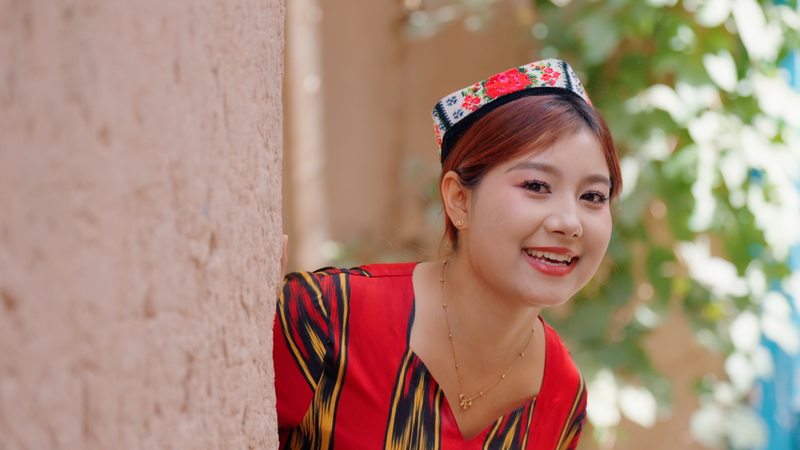 Conoce_a_Guli__Guardiana_de_la_antigua_ciudad_de_Kashi video poster