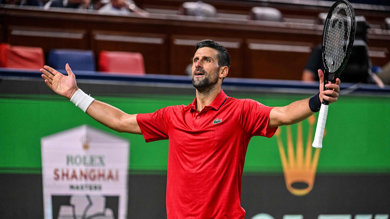 Djokovic_se_prepara_para_enfrentarse_a_Vacherot_en_el_duelo_de_Shanghai