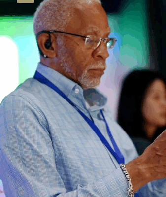 Funcionario_de_Baltimore_Acerca_la_Nota_Correcta_en_la_Conferencia_de_Ciudades_Hermanas_en_Hangzhou video poster