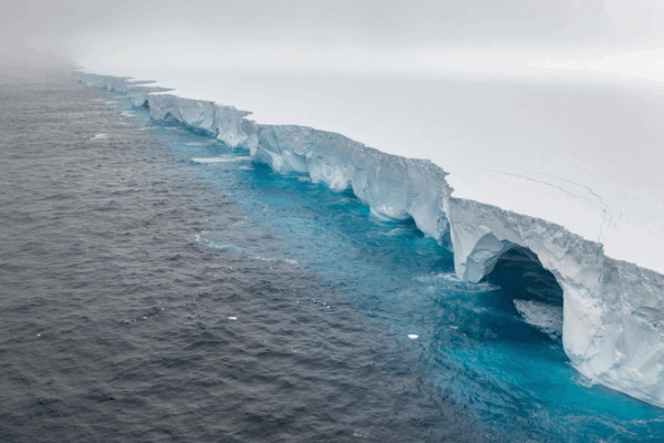 El gigantesco iceberg antártico A23a podría desaparecer para 2025
