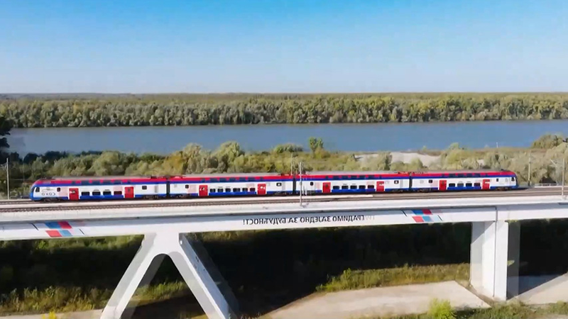 La nueva línea ferroviaria de alta velocidad construida por China en Serbia conecta Belgrado y Subotica