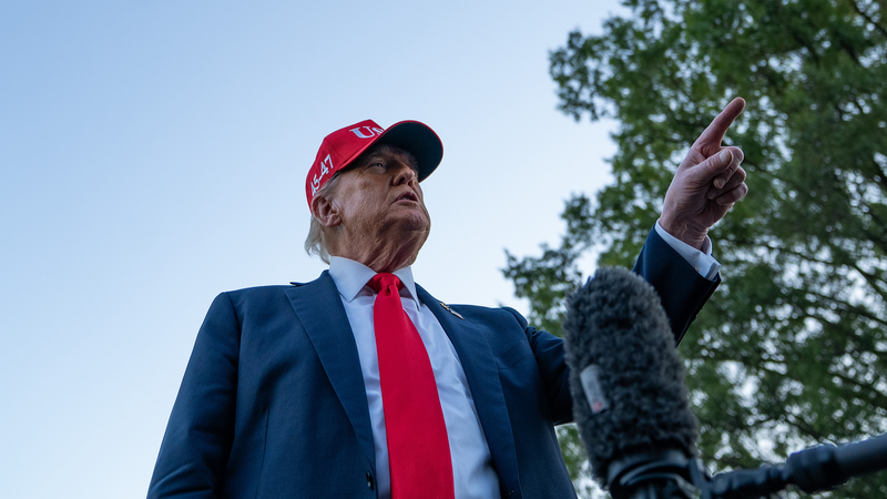 Más de 4,100 trabajadores federales despedidos en medio del cierre del gobierno de EE. UU.