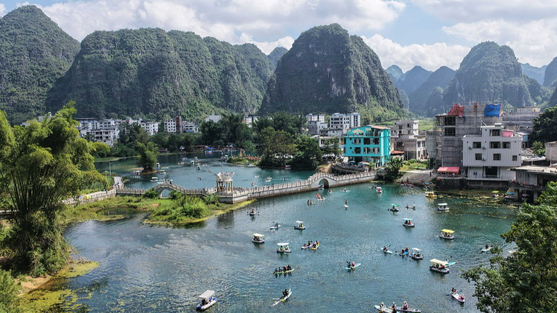 Los_boletos_impulsan_el_gasto_de_vacaciones_en_el_continente_chino