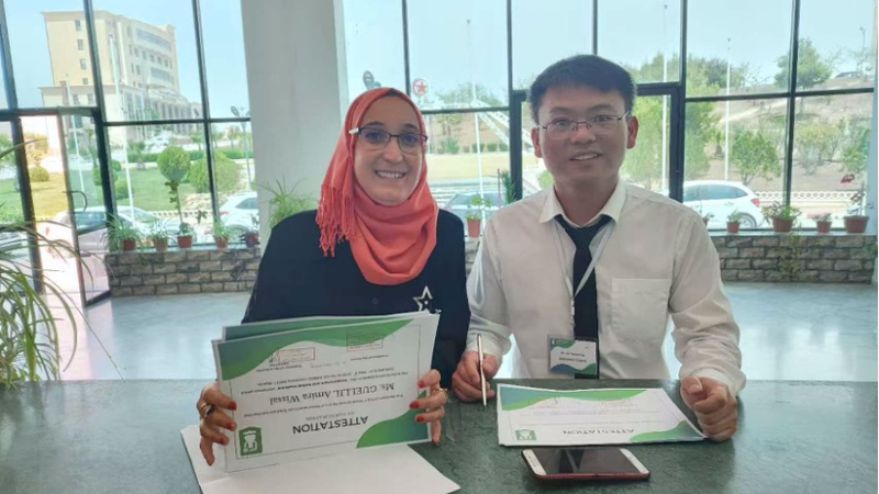 Las 'Agujas Mágicas' de China Traen Esperanza a Argelia