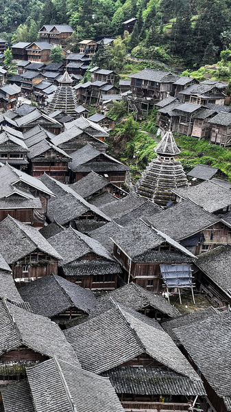 Huanggang: Pueblo Dong Nombrado Mejor Pueblo Turístico 2025 por la ONU video poster