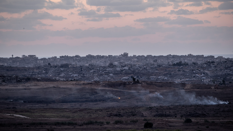 Hamas entrega más restos de rehenes mientras el plan de paz de Trump se oscurece