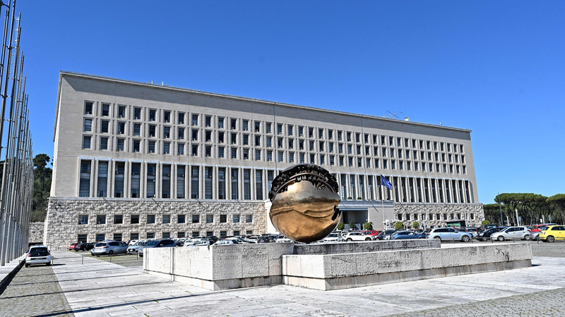 El canciller de China, Wang Yi, viaja a Italia y Suiza para conversaciones estratégicas