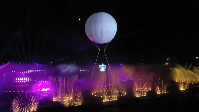 Luces y agua: el espectáculo de fuentes musicales que ilumina Shenyang video poster