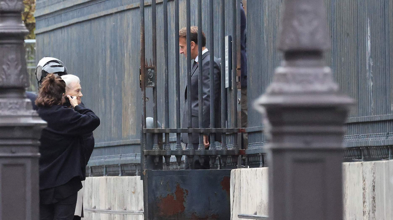 Ex-PM Philippe pide a Macron que renuncie en medio de la agitación política de Francia