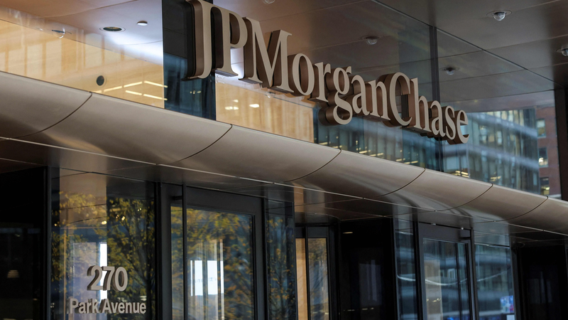 Los bancos globales mejoran las previsiones de crecimiento para China mientras los beneficios tecnológicos se disparan