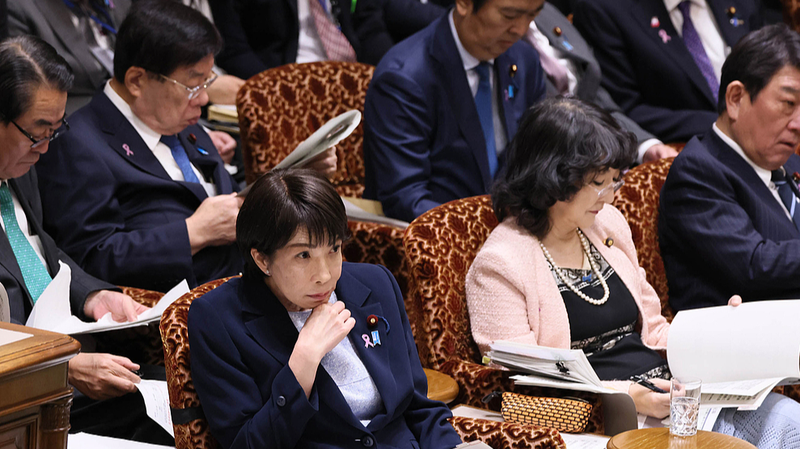 Japón revisa política nuclear y China continental advierte señales peligrosas