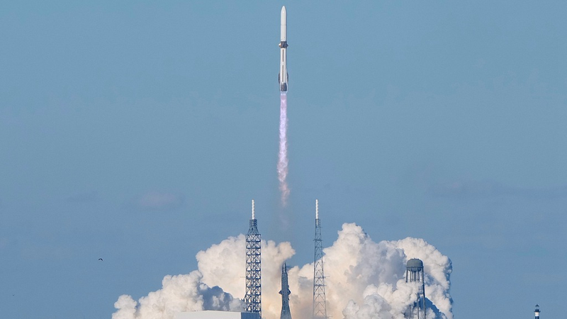 El Nuevo Glenn de Blue Origin envía satélites de NASA a Marte y aterriza el propulsor