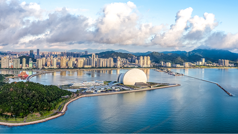 El Teatro Gran Zhuhai en forma de concha brilla en los 15º Juegos Nacionales video poster