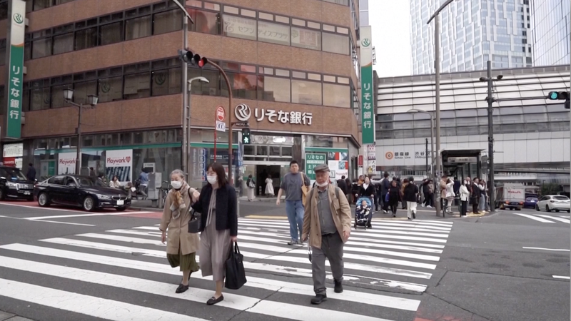 Usuarios japoneses critican al PM Takaichi por comentarios sobre Taiwán video poster