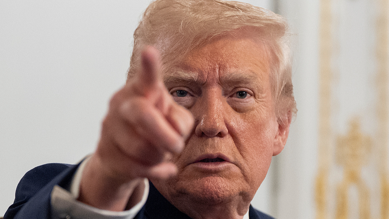 Trump anuncia pausa en la migración desde países del Tercer Mundo