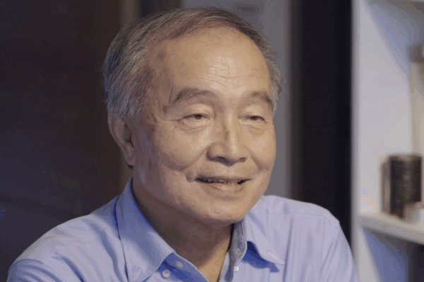 El_poema_de_Yang_Du__Cuando_las_madres_esperan_como_gatos video poster