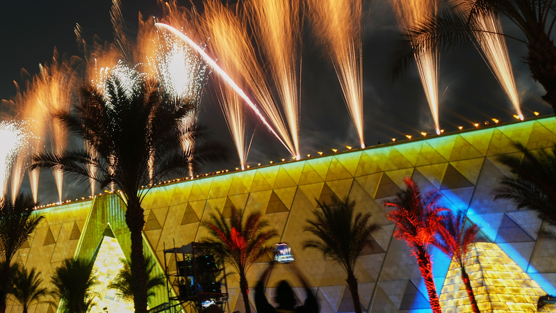 El enviado de China, Sun Yeli, en la inauguración del Gran Museo Egipcio