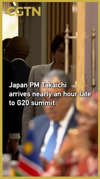 La llegada tardía del PM de Japón Takaichi al G20 causa polémica video poster