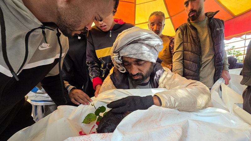 Dos hermanos palestinos asesinados mientras los ataques israelíes en Gaza se intensifican