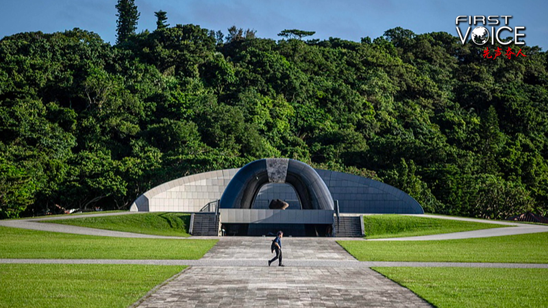 Okinawenses__Aplastados_por_la_rueda_de_la_historia