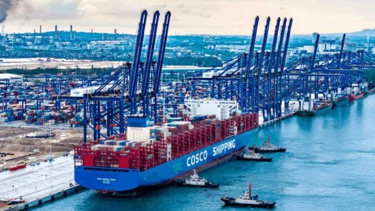 Puerto_de_Yangpu__Construyendo_un_Centro_Global_para_el_Puerto_de_Libre_Comercio_de_Hainan