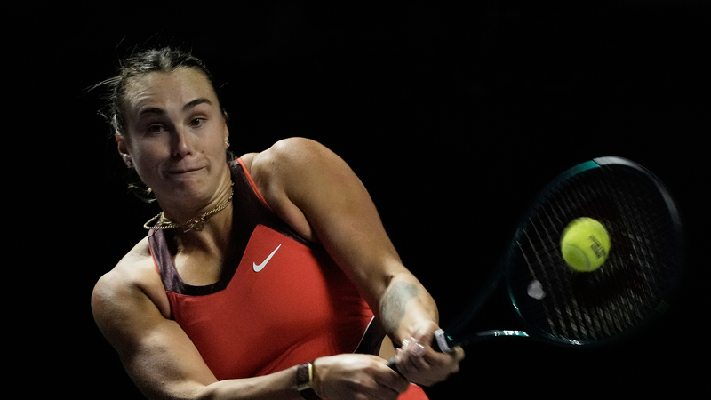 Sabalenka_se_prepara_para_enfrentarse_a_Rybakina_en_la_final_de_la_WTA_tras_ganar_la_semifinal