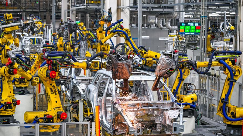 China 2026-2030: Innovación y desarrollo de la mano del pueblo 🌱🤖