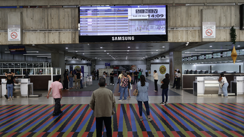 Irán condena la orden de EE.UU. de cerrar el espacio aéreo de Venezuela