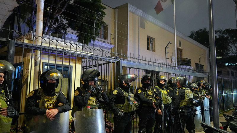 Perú corta lazos diplomáticos con México por disputa de asilo