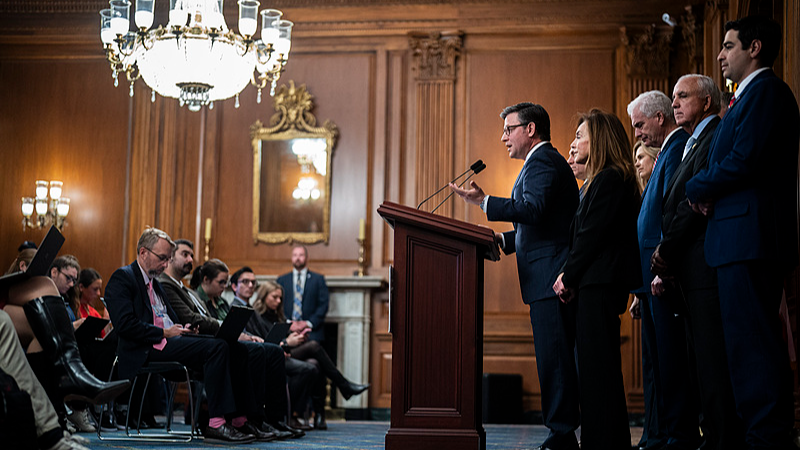 Apagón de 42 días en EE.UU. rompe récord y desata culpabilidades