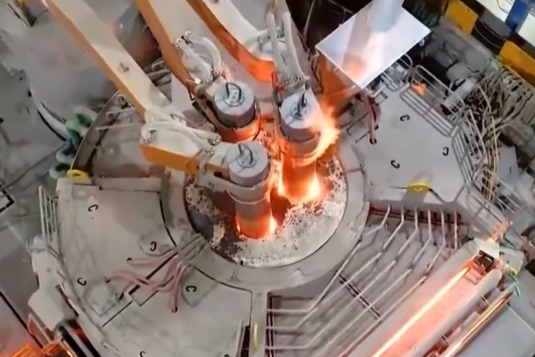 China inaugura primera línea de acero casi libre de carbono de 1 millón de toneladas