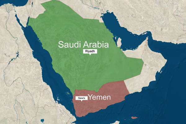 Coalición saudí bombardea el puerto de Mukalla en Yemen