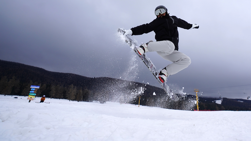 ¡Arranca la temporada invernal en Songshutang Ski Resort de Xinjiang!