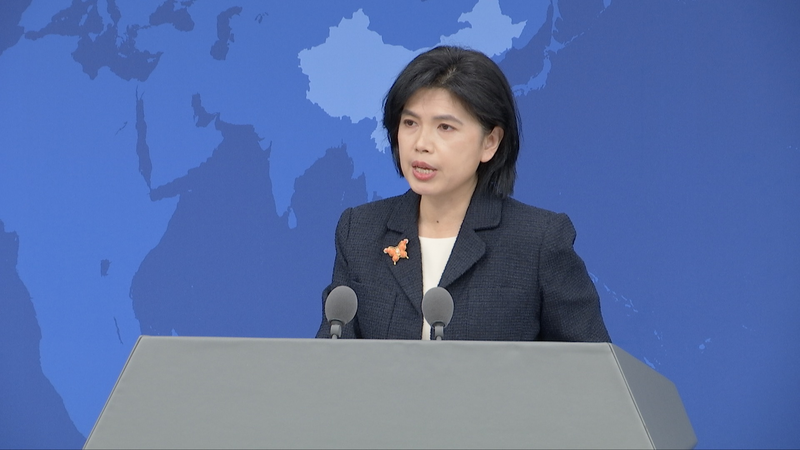 China rechaza iniciativa de EE.UU. para armar la región de Taiwán video poster