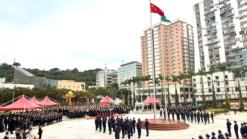 Macao celebra 26.º aniversario de su regreso a China con emotiva ceremonia de izado