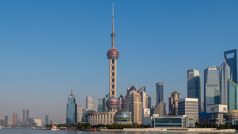 Instituciones globales elogian la economía de la China continental en 2025