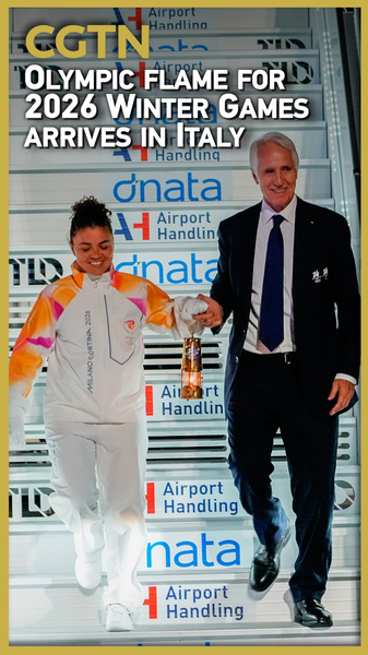 ¡La llama olímpica de los Juegos de Invierno 2026 llega a Italia! video poster