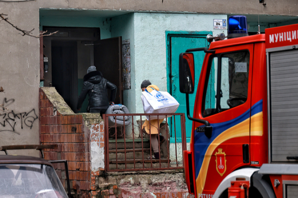 Drones y Misiles Rusos Dejan Fuera de Servicio las Redes de Energía y Ferrocarriles de Ucrania