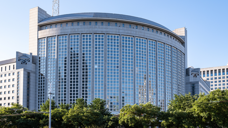 China insta a Japón a crear condiciones para intercambios normales