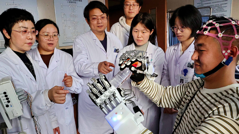 China_muestra_avances_en_interfaces_cerebro_computadora_en_Shenzhen