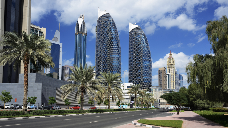 China_y_EAU_intensifican_lazos_comerciales__rumbo_a__100_000_millones_USD video poster