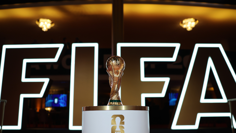 El_trofeo_de_la_Copa_Mundial_de_la_FIFA_llega_a_D_C__antes_del_sorteo_de_2026
