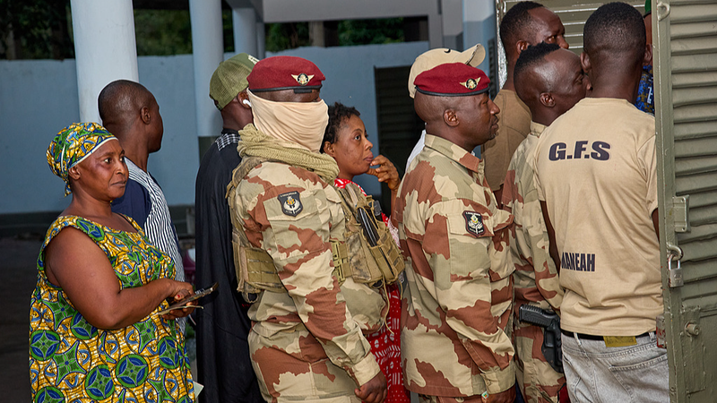 Guinea vota este domingo: Doumbouya, rumbo a una victoria casi segura 🗳️