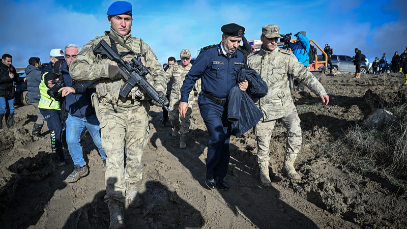 Libia activa cordón de seguridad en Trípoli antes del funeral militar
